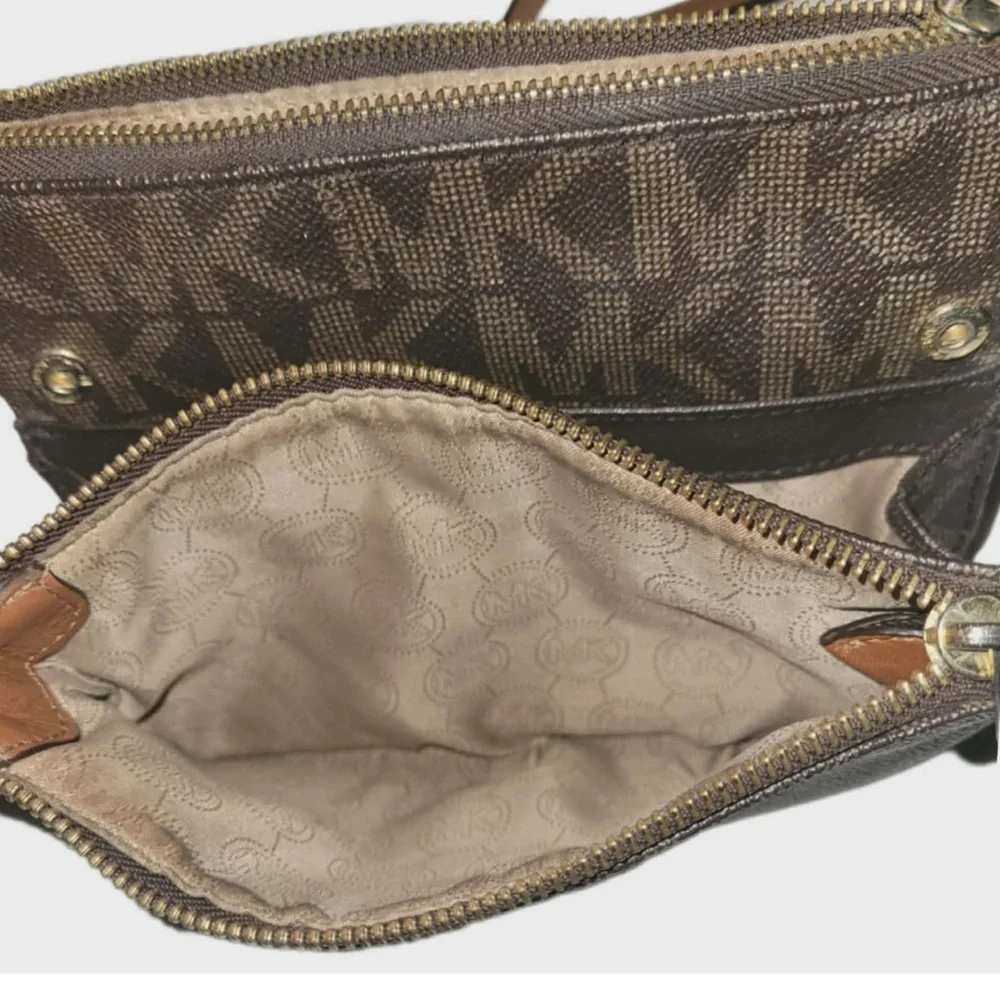 Michael Kors MK Signature Crossbody Bag Purse - Picture 8 of 13